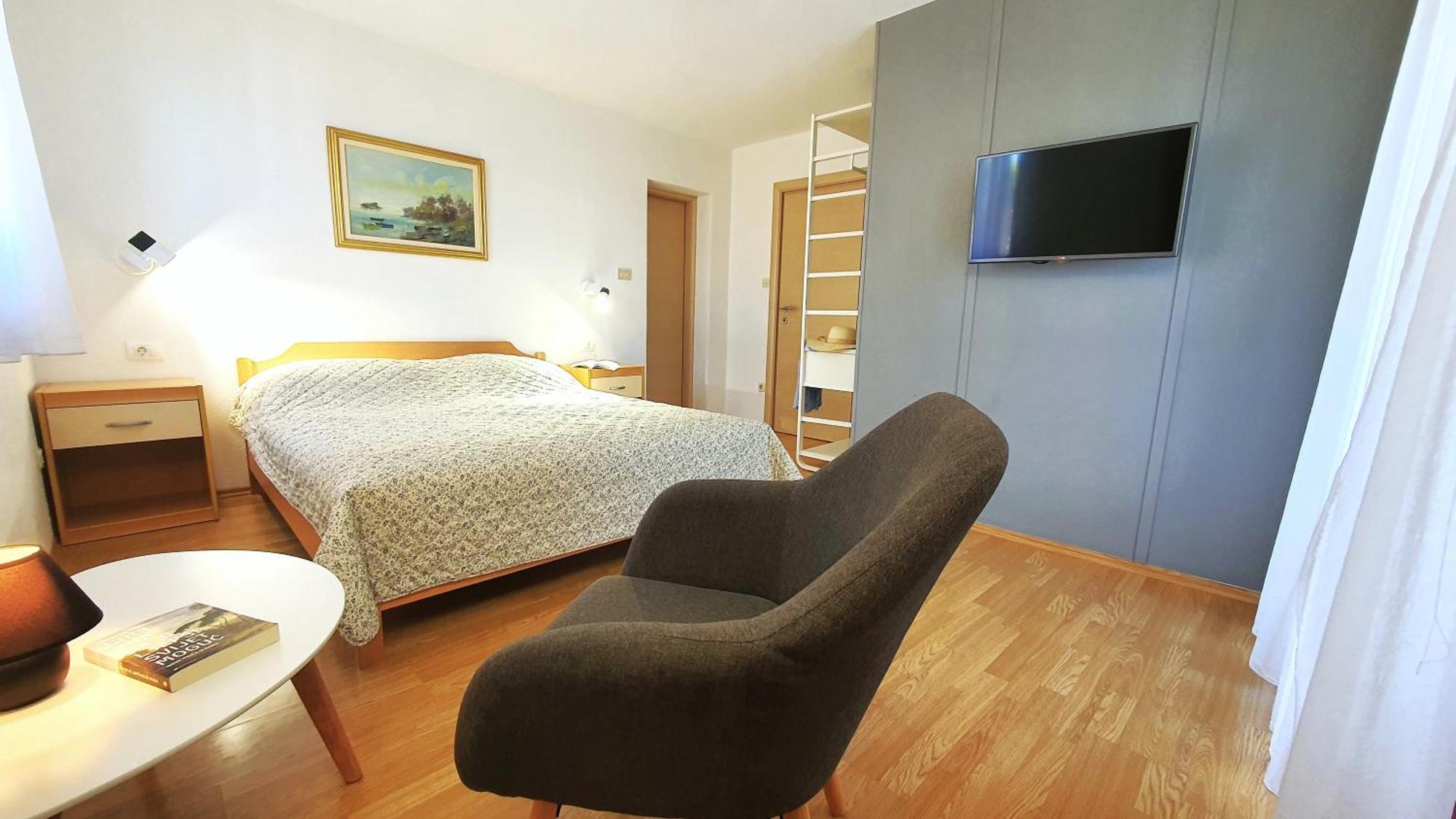 Apartments Villa Tre Marie ロヴィニ エクステリア 写真